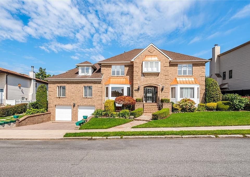 1st image of 265 Barbara St