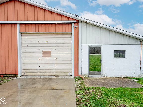 3rd image of 3216 Hardscrabble Rd