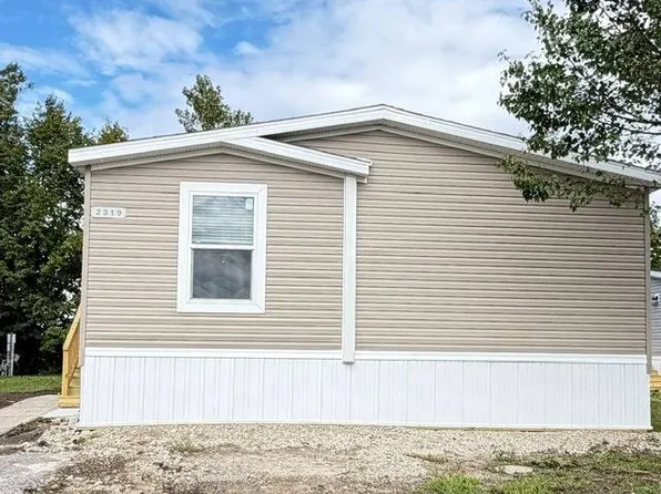 2319 N Timberview Dr #220, Newport, MI 48166