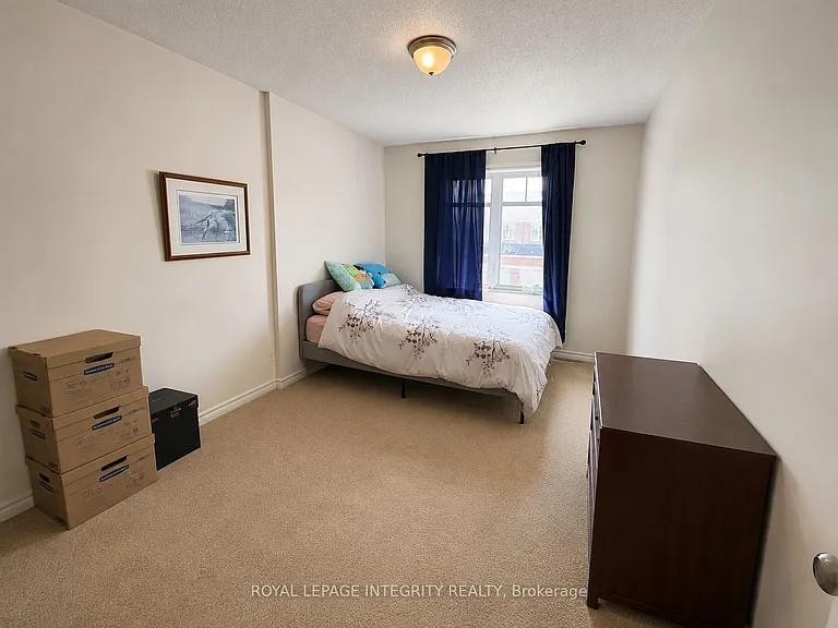 106 Hornchurch Ln — Photo 15