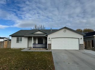 1914 W Curlew St, Nampa, ID 83651