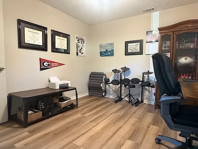 2nd Bedroom/Office