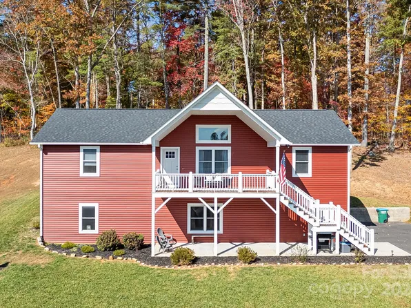 121 Sunrise Dr, Mars Hill, NC 28754