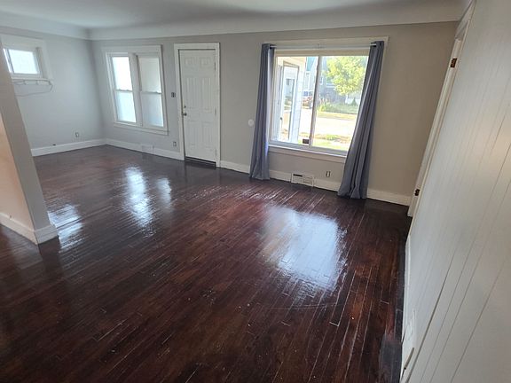 3rd image of 67 W Garfield Ave