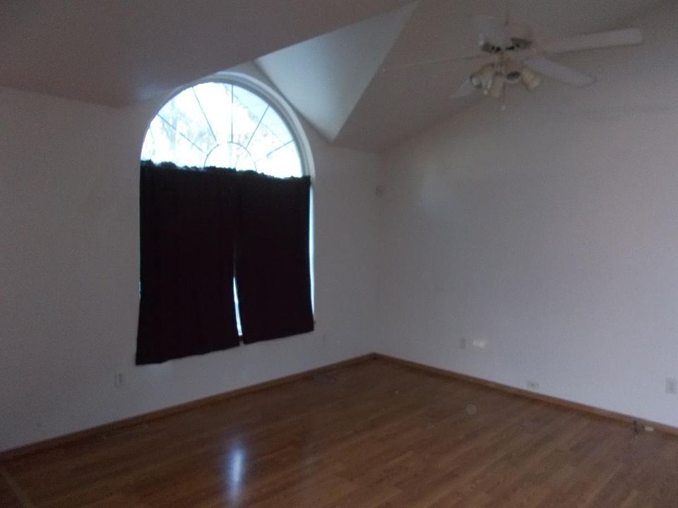 1st image of 2760 Vigo St