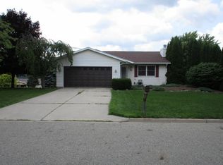 6381 Chestnut Blvd, Cass City, MI 48726