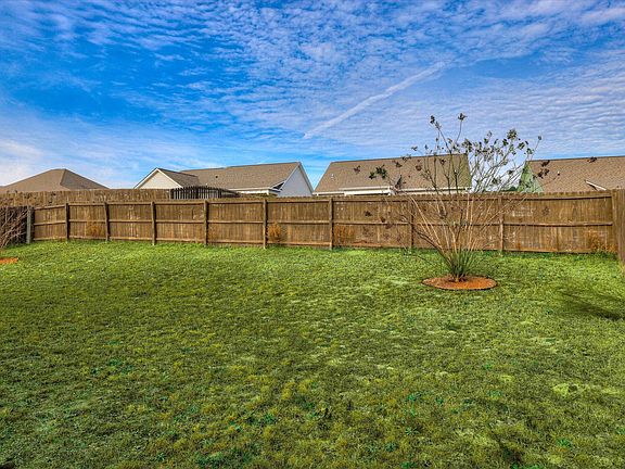 5th image of 617 Boone Ct