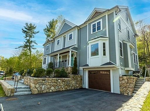 1st image of 439 Lowell Ave #439