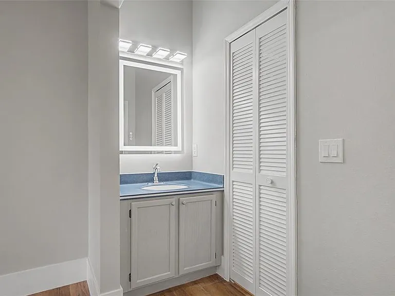 11462 Commercial St — Photo 29