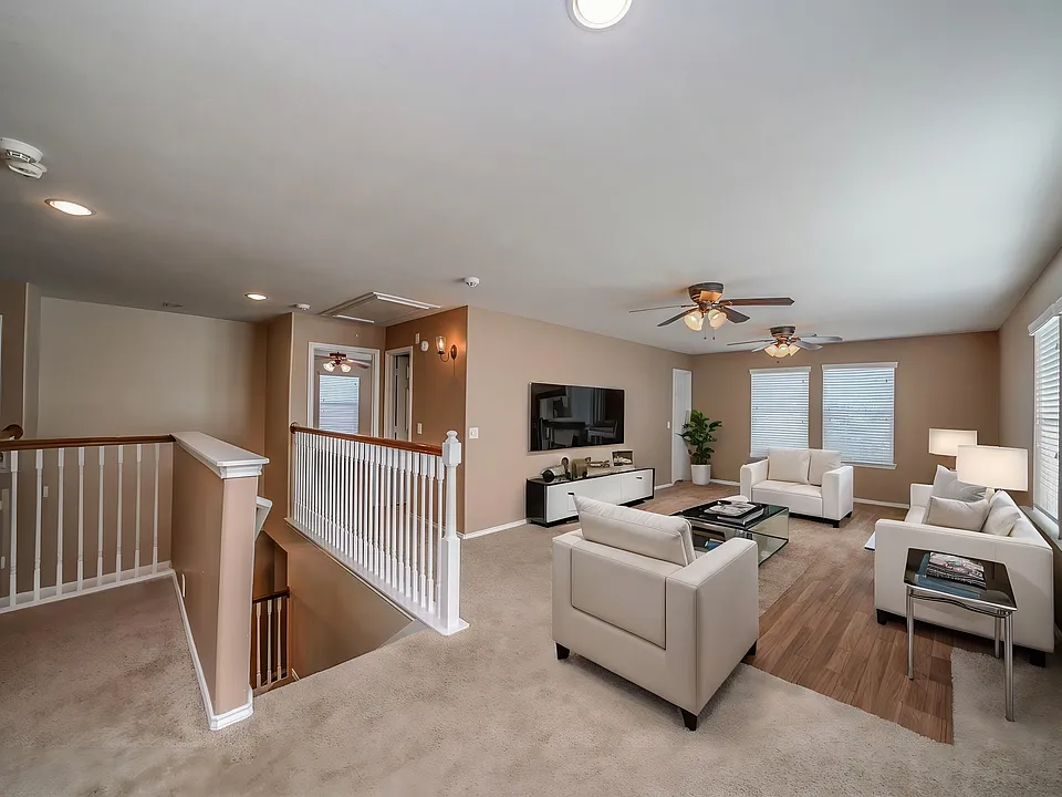 5831 Kenwood