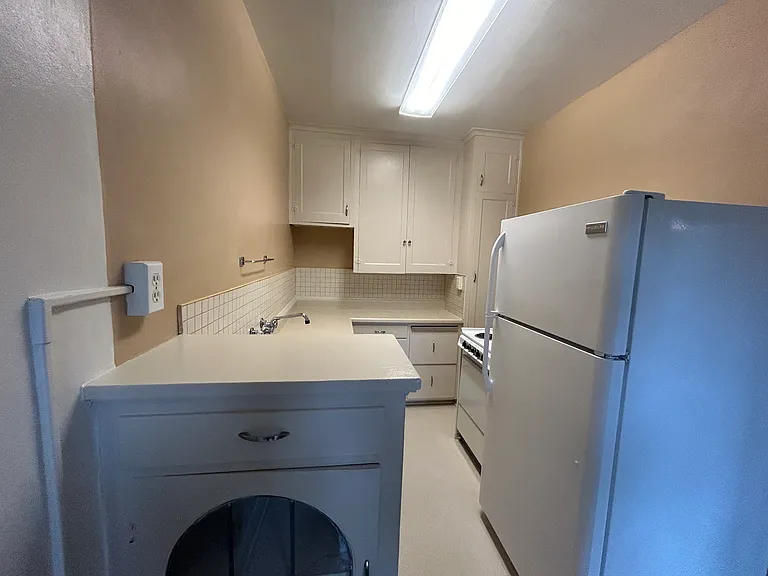 1530 NE 10th Ave #101 — Photo 1