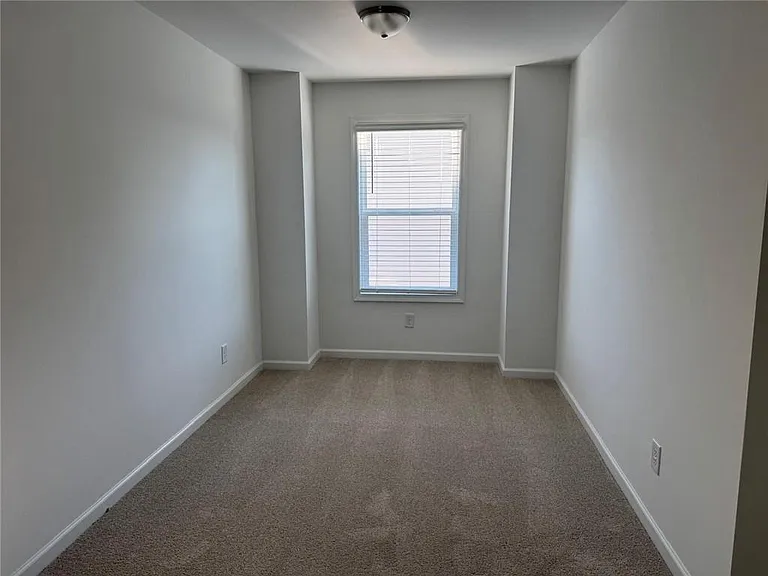 30 Everly Way — Photo 14