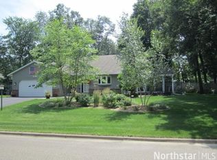 6581 30th St N, Oakdale, MN 55128