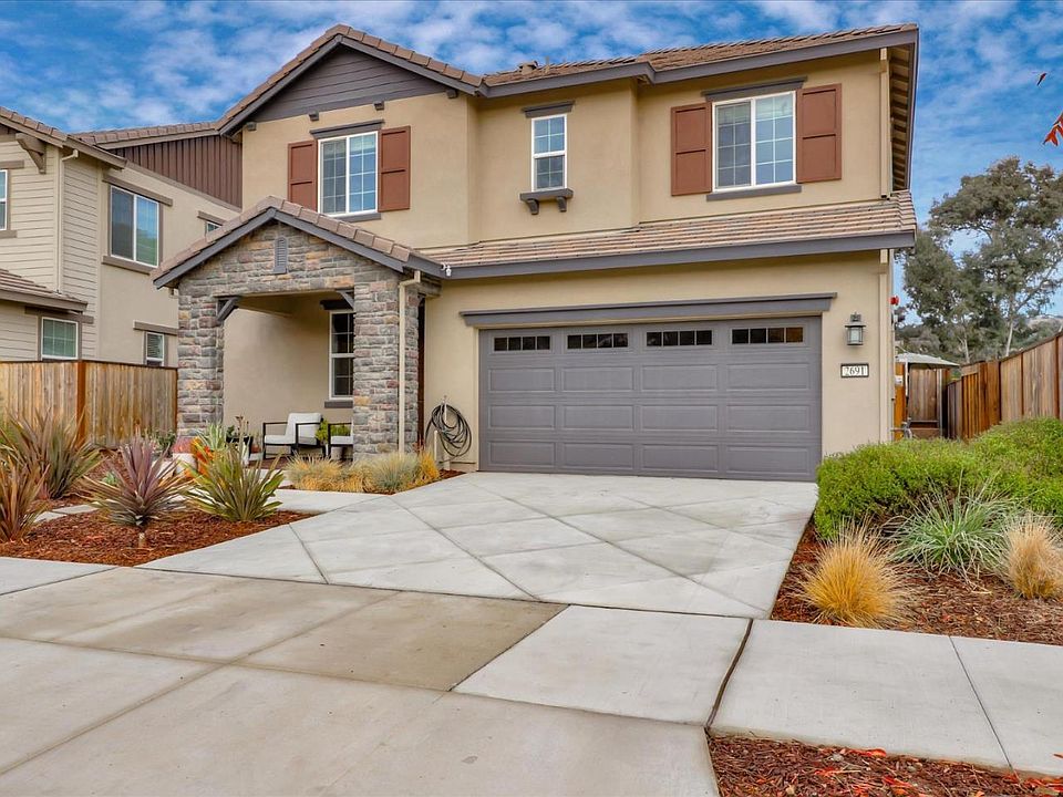 1st image of 2691 Grassland Way