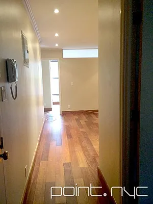 Rented by Point NYC | media 18