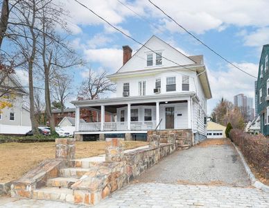 29 Davis Avenue, New Rochelle, NY, 10805