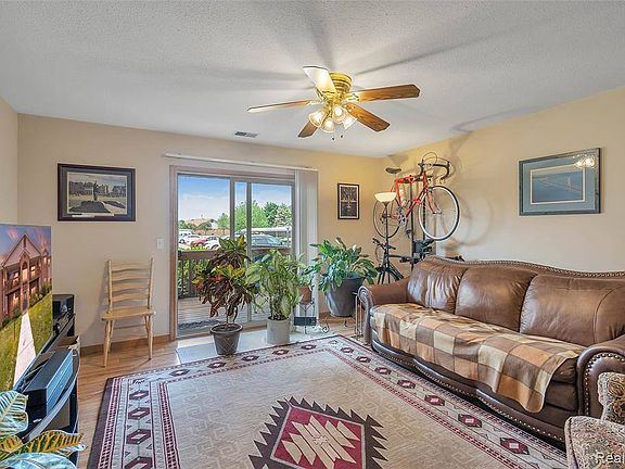 3rd image of 45969 Tallgrass Ct #4