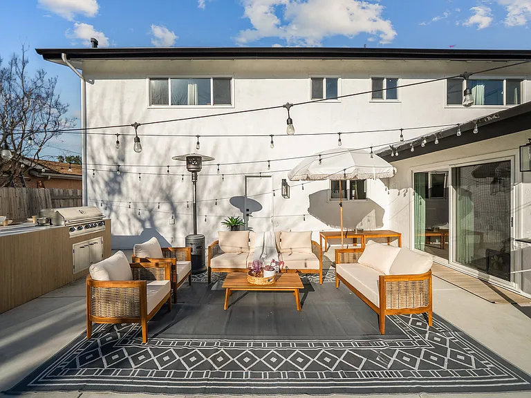 7404 Margerum Ave — Photo 23