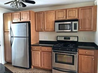 27 Edinboro Rd APT 3, Quincy, MA 02169