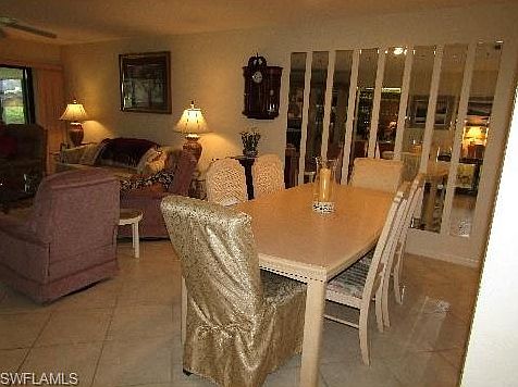 5th image of 5288 Fox Hollow Dr