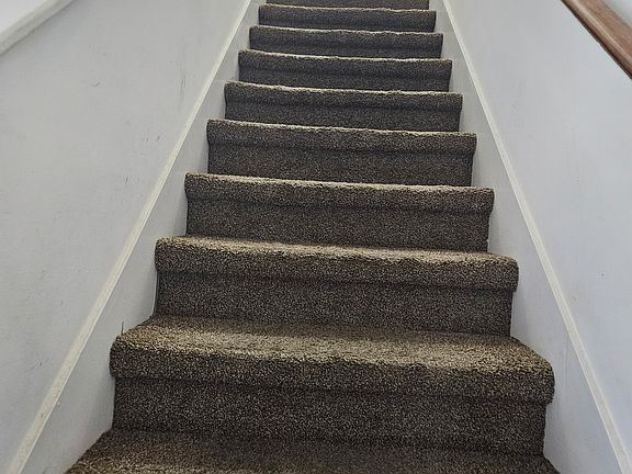 5th image of 2302 Raleigh Ct APT 2