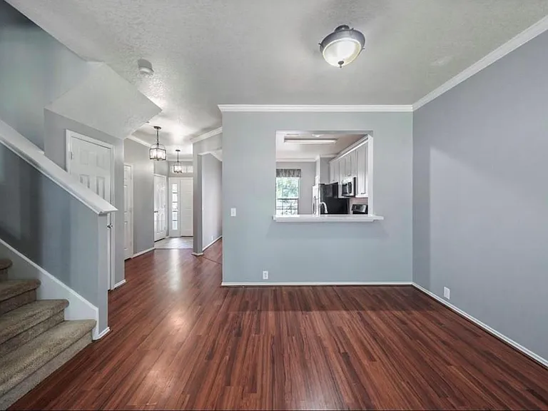 29705 Parliament Hills Dr — Photo 13