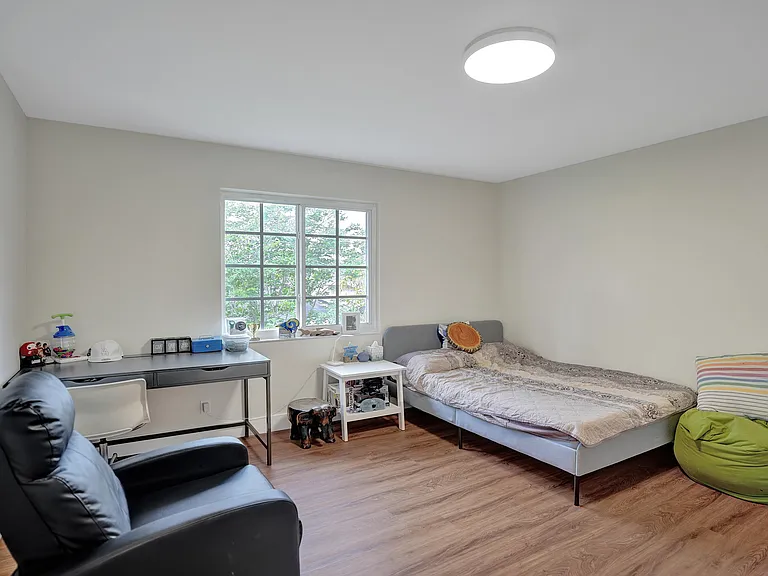 12213 Melissa Way — Photo 34