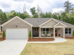 669 Rebecca St NW, Lawrenceville, GA
