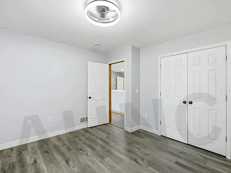 218 Hillside Dr — Photo 6