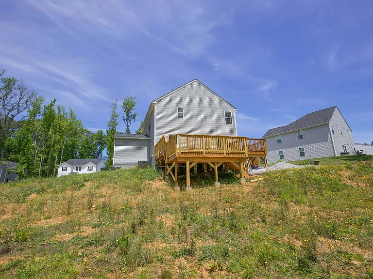 429 Century Ln — Photo 43