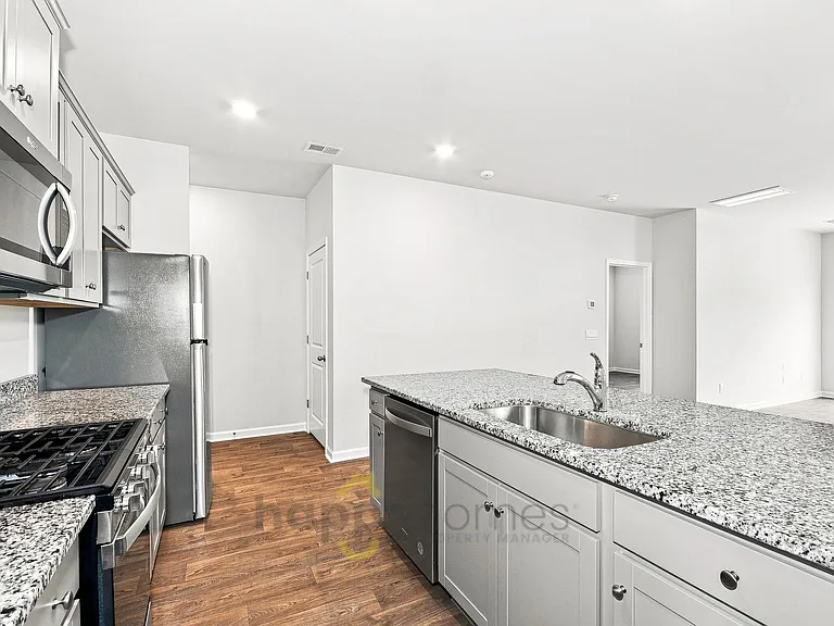 644 Ladywood Dr — Photo 3