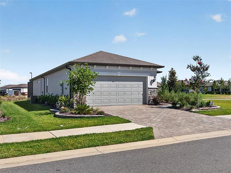 5798 SW 86th Avenue Rd — Photo 2