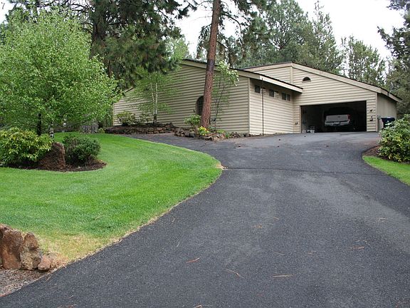 2nd image of 61252 Chikamin Dr