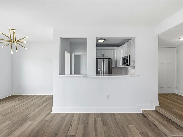 554 Plaza Seville Ct #103 — Photo 19