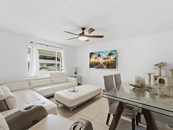 3rd image of 524 PIGEON CIR