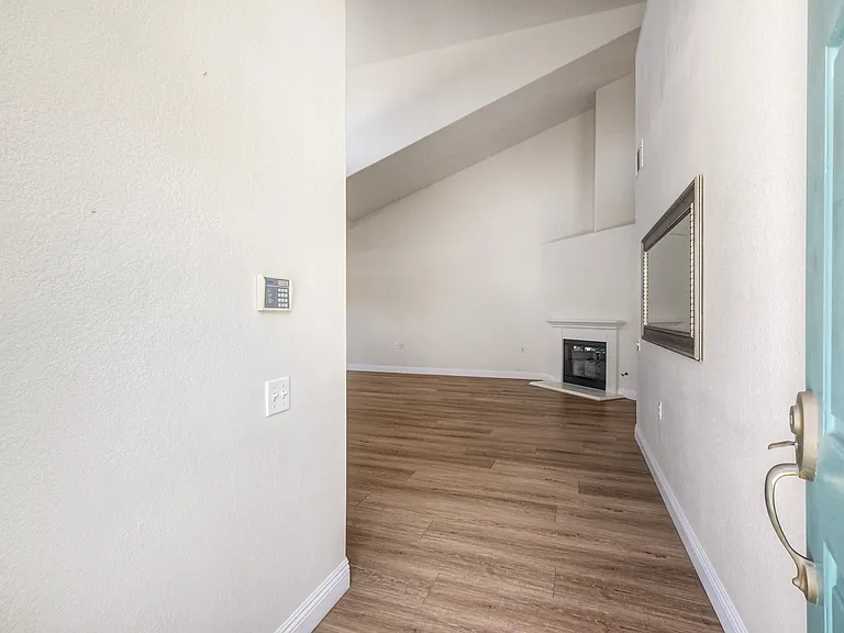 2338 Cartegena Way — Photo 3
