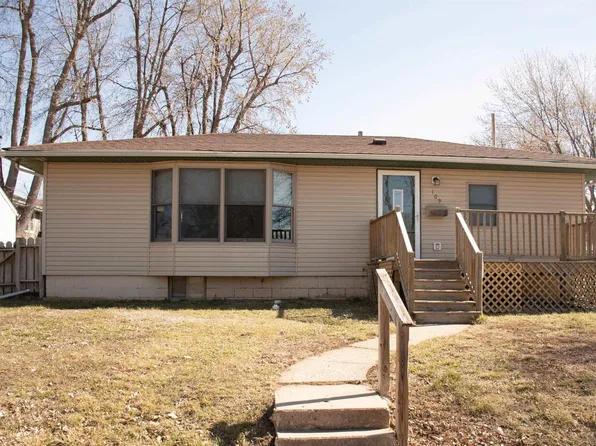 109 N Whitney St, Carroll, IA 51401