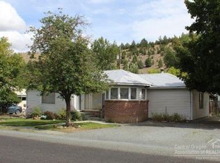 344 N Humbolt St, Canyon City, OR 97820