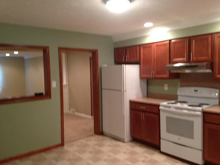 685 1st Ave #2 — Photo 8