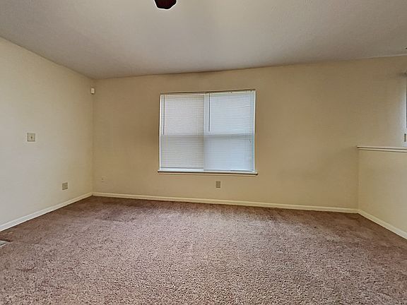 3rd image of 11313 Sweetleaf Dr