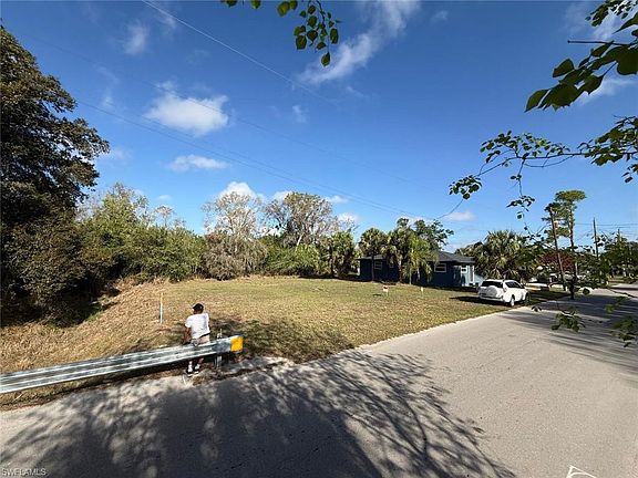 2nd image of 228 SINGLETON AVE