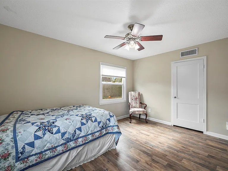 115 Marlin Ave — Photo 28