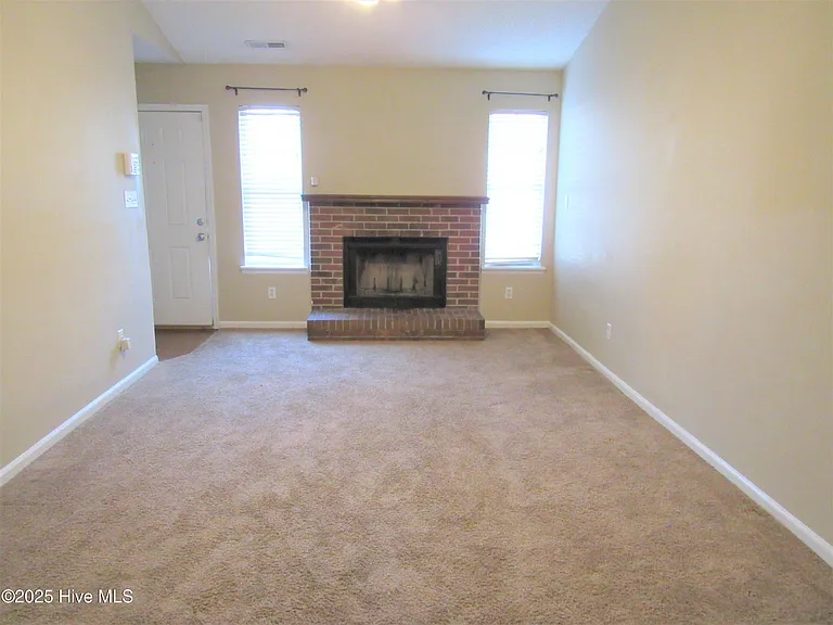 108 Glenside Ct — Photo 13