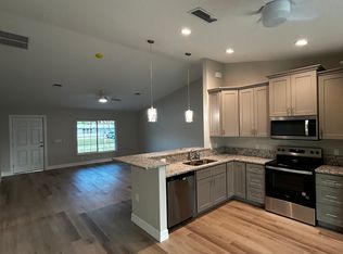 616 Mobile Rd, Venice, FL 34293