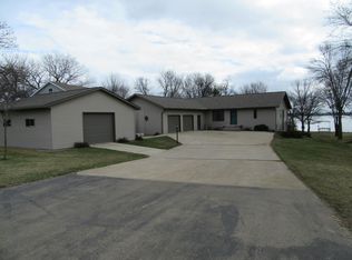 36 Pleasant View Rd, Slayton, MN 56172