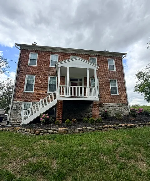1361 Old Manchester Rd — Photo 3