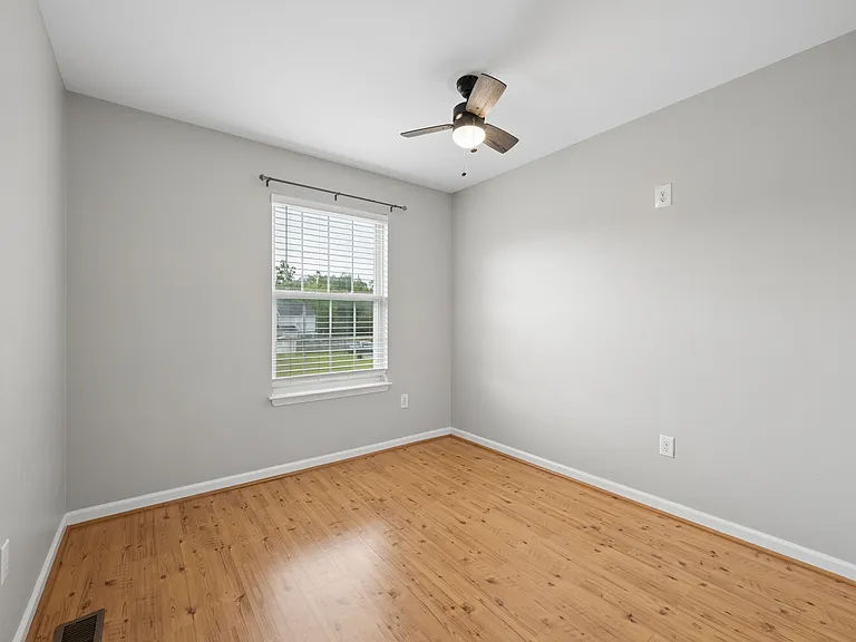 411 Old Oak Pl #1 — Photo 5