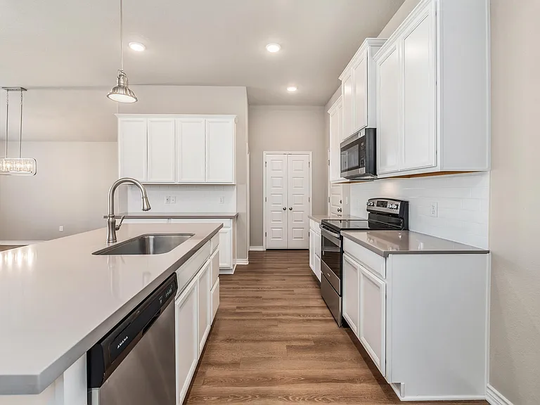 3185 Normandy Way — Photo 6