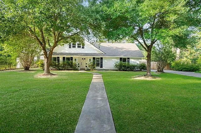 3 bed, 3.5 bath, 2484 sqft, $3,800 — Photo 4