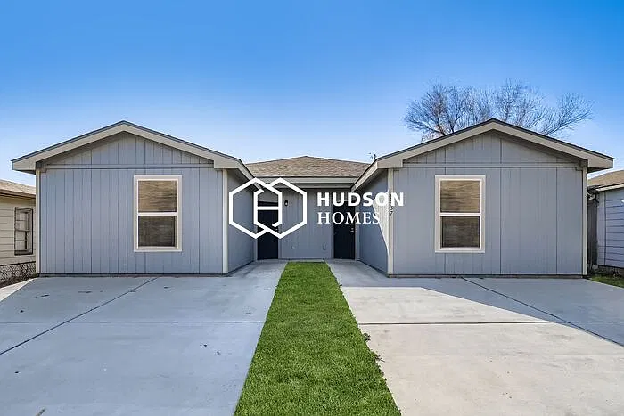 3 bed, 2.0 bath, 980 sqft, $1,049 — Photo 1